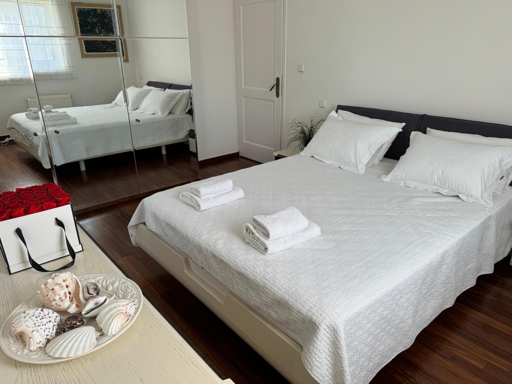 Vouliagmeni Seaside Escape Leilighet Athen Eksteriør bilde